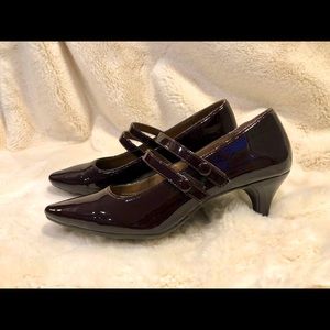 Aerosoles Heelrest “Keyboard” Kitten Heels